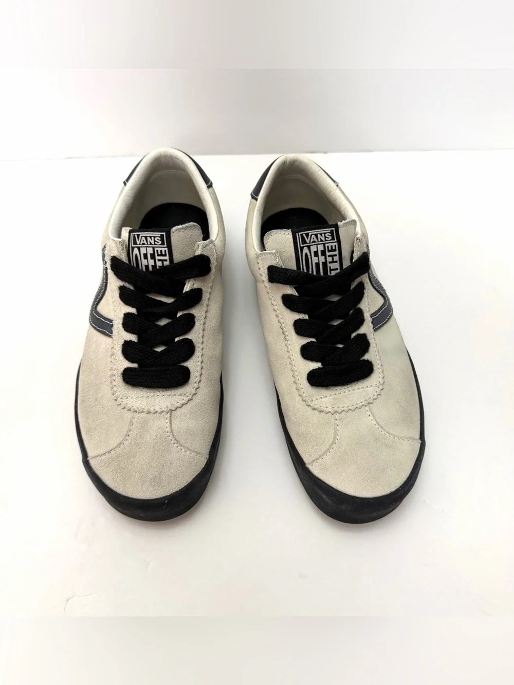 Vans Off The Wall Suede Sneakers Cream Black Gum Sole Women’s US 7.5 Men’s 6